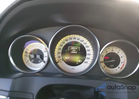 2014 Mercedes-Benz E 350 z USA, uszkodzony, nr VIN WDDKJ5KB8EF280228